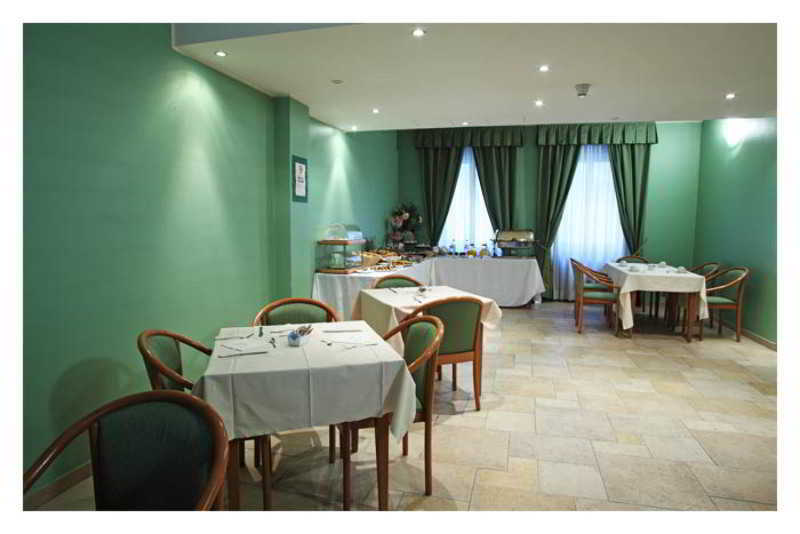 Hotel Lux Alessandria Exterior foto